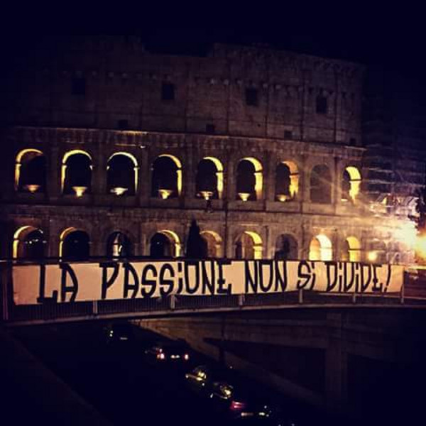 passione-non-si-divide-striscione