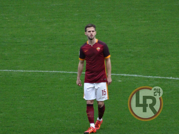 pjanic-roma-verona-17-1-16-2