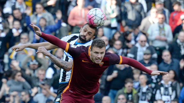 udinese-calcio-v-as-roma-serie-a-17