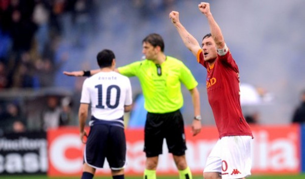 totti-derby-manita-2010-11