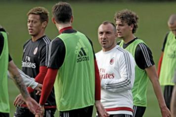 brocchi-milan-allenamento-2015-2016-356x237