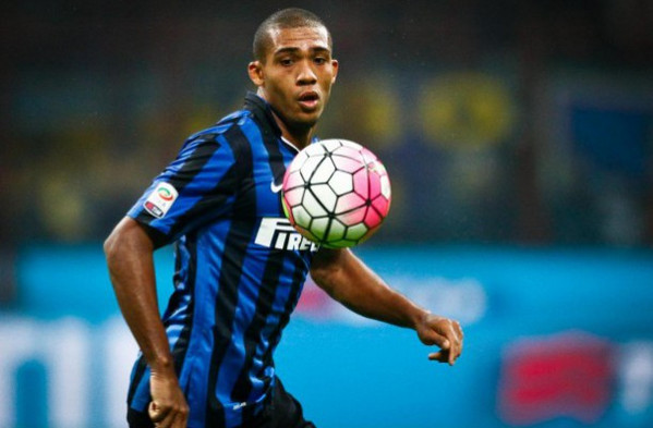 juan-jesus-controllo-palla-alta-inter