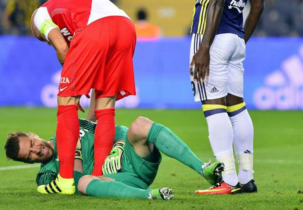 de-sanctis-infortunio-monaco