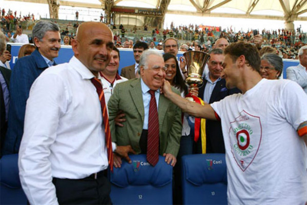 totti-spalletti-con-sensi-in-tribuna