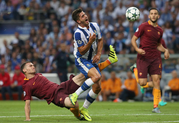 vermaelen-fallo-rigore-porto-roma-2