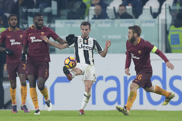 juventus-fc-v-as-roma-serie-a-23