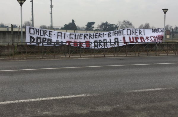 striscione-juventus-vinovo-pre-roma