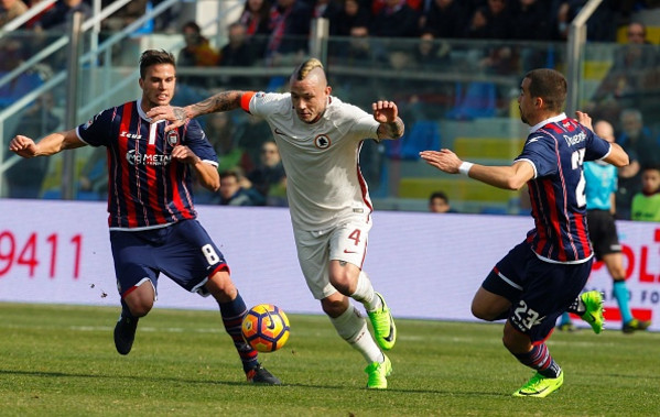 fbl-ita-seriea-crotone-roma-3