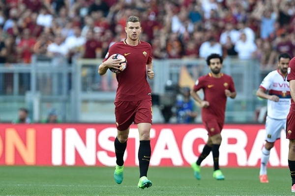 a-s-roma-and-genoa-cfc-italian-serie-a-9