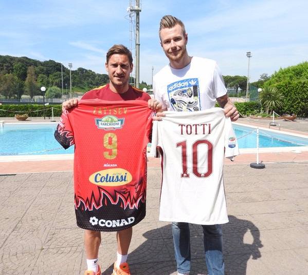 totti-zaytsev