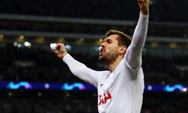 llorente-tottenham-festeggia-2018-2019-750x450