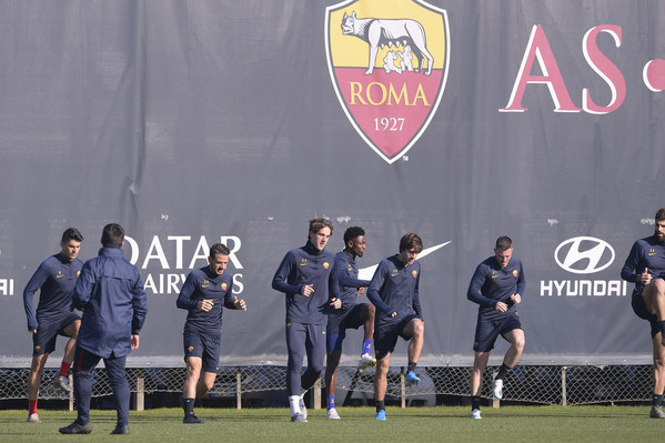 as-roma-sessione-di-allenamento-a-trigoria-93