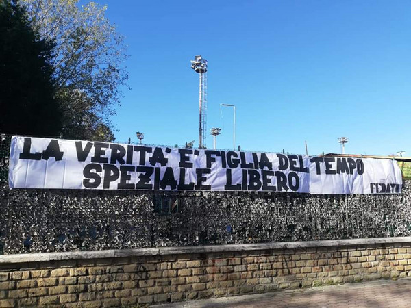 striscione-speziale-libero