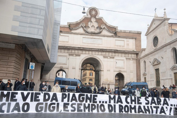 striscione-proietti