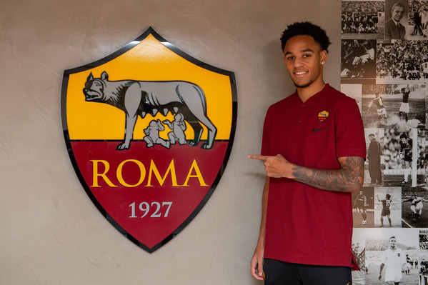 as-roma-il-primo-giorno-a-trigoria-del-nuovo-giocatore-bryan-reynolds-9