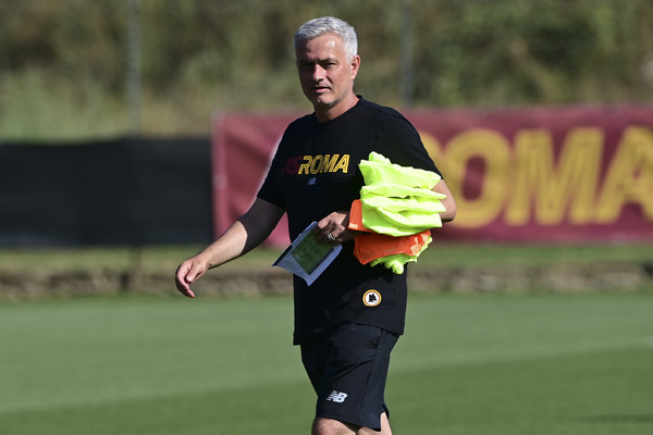 as-roma-training-session-358