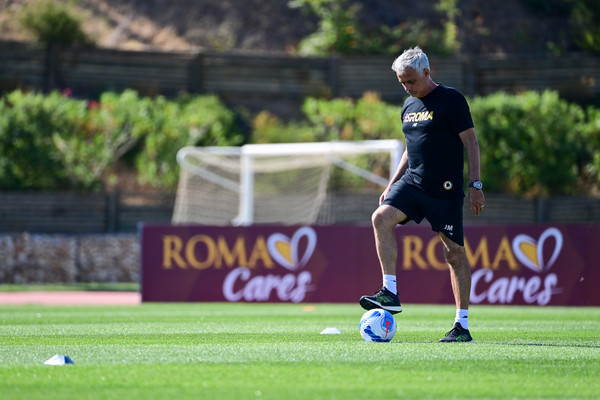 as-roma-training-session-411