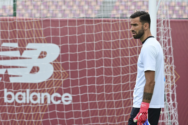 as-roma-training-session-377