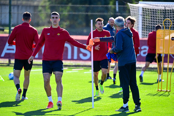as-roma-training-session-518