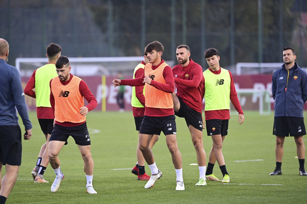 as-roma-training-session-567