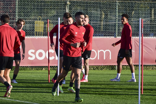as-roma-training-session-585