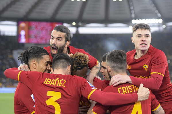 as-roma-v-ss-lazio-serie-a-77