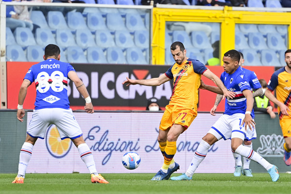 uc-sampdoria-v-as-roma-serie-a-64