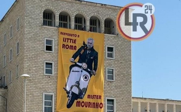 striscione-tirana-mourinho