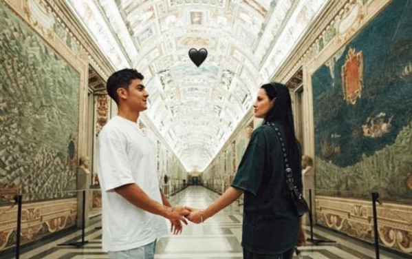 dybala-musei-vaticani-oriana-storia-tagliata