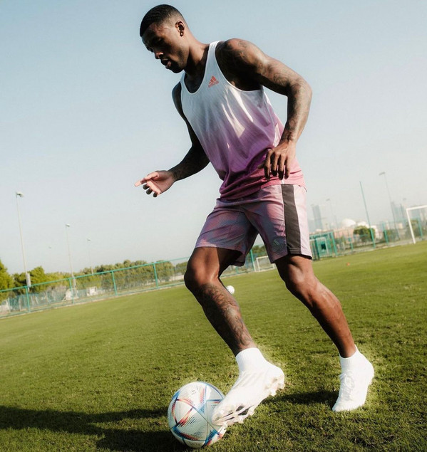 wijnaldum-allenamento-pallone