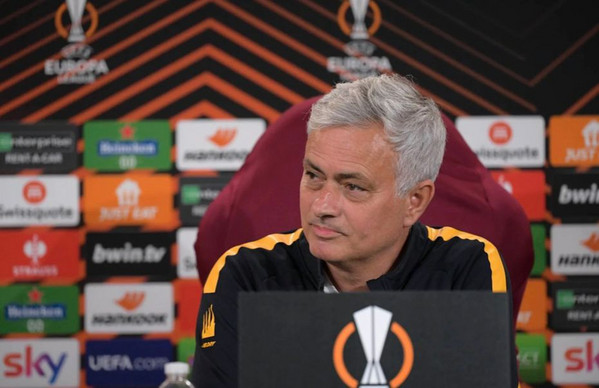 mourinho-conferenza-stampa-pre-roma-feyenoord