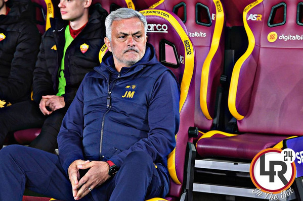 mourinho-in-the-box-14