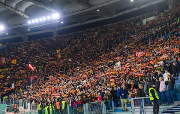 roma-udinese-stadio-olimpico-tifosi-4