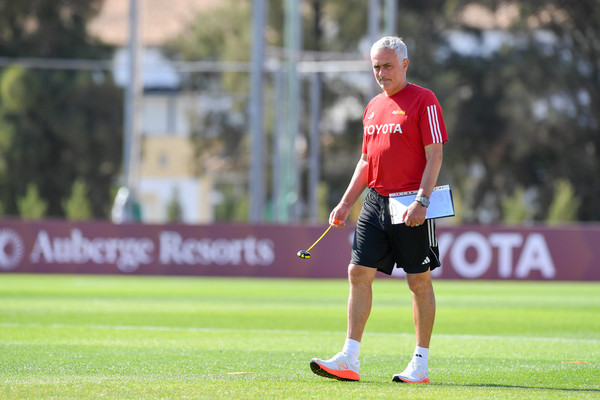 as-roma-training-session-807