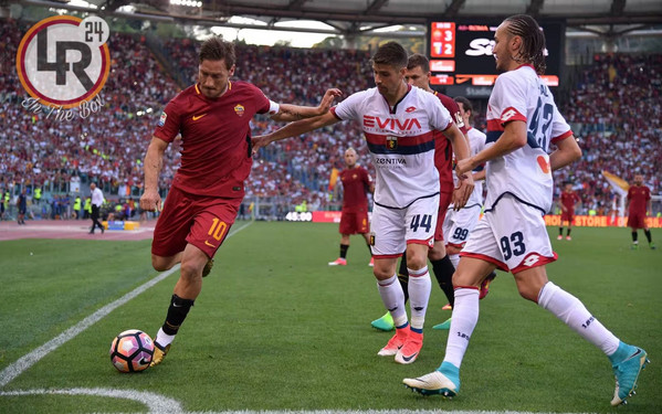 roma-genoa-totti-in-the-box