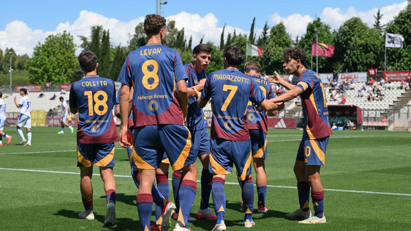 primavera-roma-atalanta-squadra-esultanza