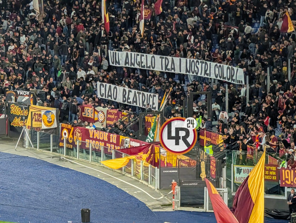 roma-parma-striscione-curva-sud-beatrice